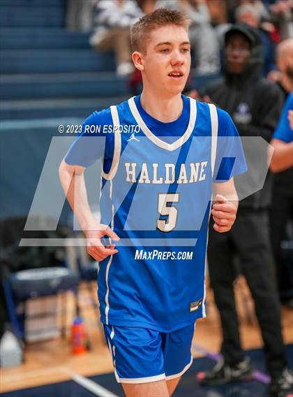 Thumbnail 3 in Pierson vs Haldane (NYSPHSAA Class C Regional) photogallery.