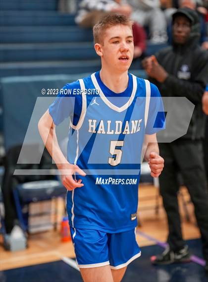 Thumbnail 2 in Pierson vs Haldane (NYSPHSAA Class C Regional) photogallery.