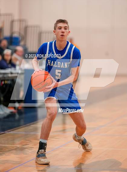 Thumbnail 3 in Pierson vs Haldane (NYSPHSAA Class C Regional) photogallery.