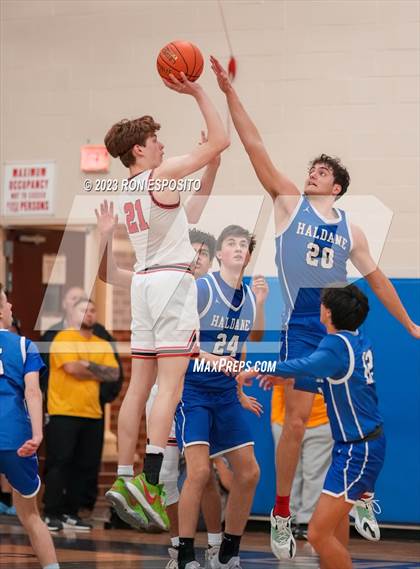 Thumbnail 3 in Pierson vs Haldane (NYSPHSAA Class C Regional) photogallery.