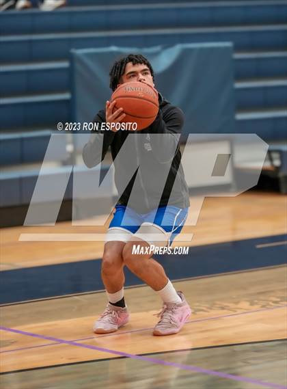 Thumbnail 1 in Pierson vs Haldane (NYSPHSAA Class C Regional) photogallery.