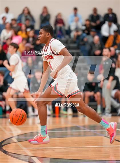 Thumbnail 1 in Pierson vs Haldane (NYSPHSAA Class C Regional) photogallery.