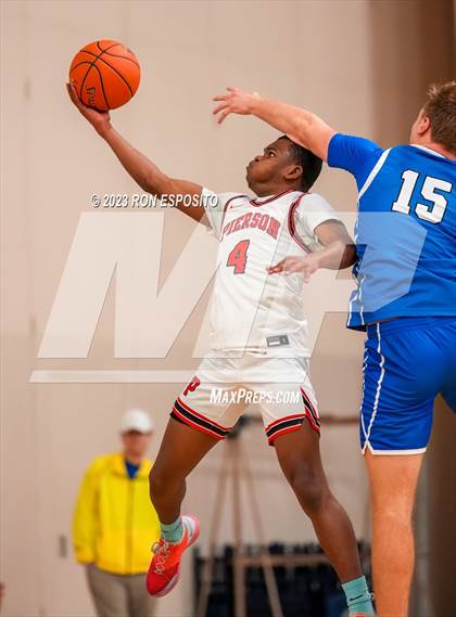 Thumbnail 2 in Pierson vs Haldane (NYSPHSAA Class C Regional) photogallery.