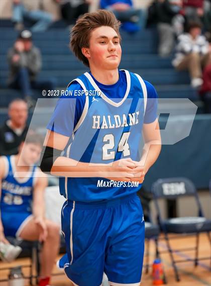 Thumbnail 2 in Pierson vs Haldane (NYSPHSAA Class C Regional) photogallery.