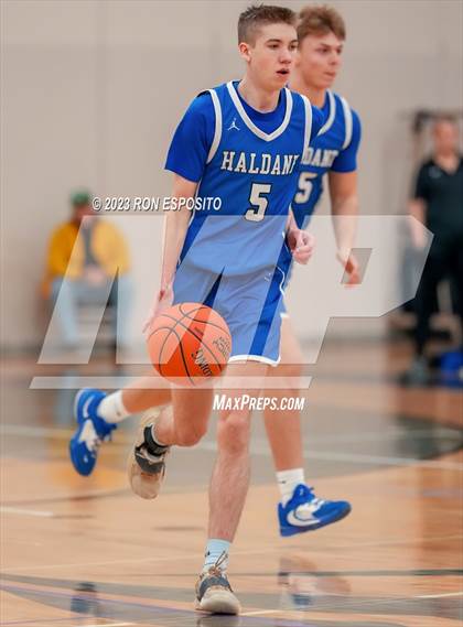 Thumbnail 3 in Pierson vs Haldane (NYSPHSAA Class C Regional) photogallery.