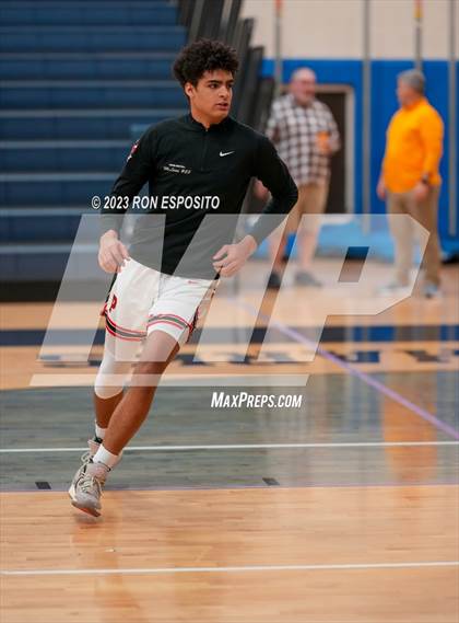 Thumbnail 1 in Pierson vs Haldane (NYSPHSAA Class C Regional) photogallery.