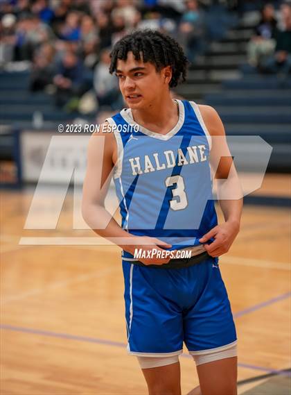 Thumbnail 1 in Pierson vs Haldane (NYSPHSAA Class C Regional) photogallery.