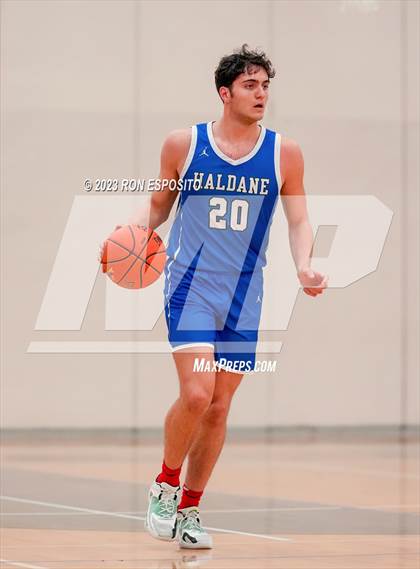 Thumbnail 1 in Pierson vs Haldane (NYSPHSAA Class C Regional) photogallery.