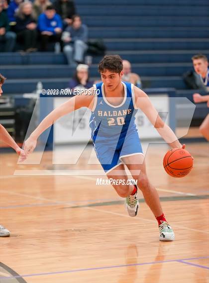 Thumbnail 1 in Pierson vs Haldane (NYSPHSAA Class C Regional) photogallery.
