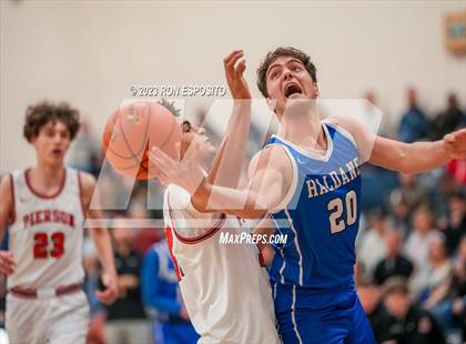 Thumbnail 1 in Pierson vs Haldane (NYSPHSAA Class C Regional) photogallery.
