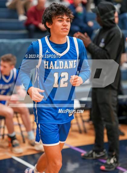 Thumbnail 2 in Pierson vs Haldane (NYSPHSAA Class C Regional) photogallery.