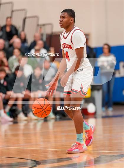 Thumbnail 3 in Pierson vs Haldane (NYSPHSAA Class C Regional) photogallery.