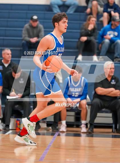 Thumbnail 3 in Pierson vs Haldane (NYSPHSAA Class C Regional) photogallery.