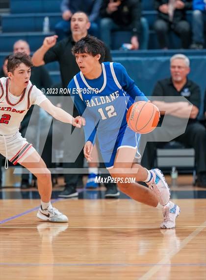 Thumbnail 3 in Pierson vs Haldane (NYSPHSAA Class C Regional) photogallery.