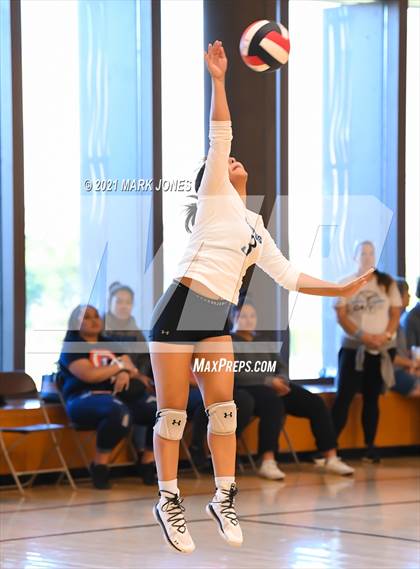 Thumbnail 1 in Valley Christian vs. Cactus (EPIC Tournament Chandler Prep Invite) Platinum Division - Championship  photogallery.