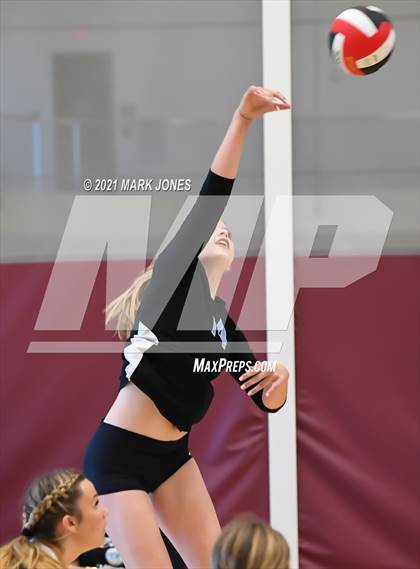 Thumbnail 2 in Valley Christian vs. Cactus (EPIC Tournament Chandler Prep Invite) Platinum Division - Championship  photogallery.