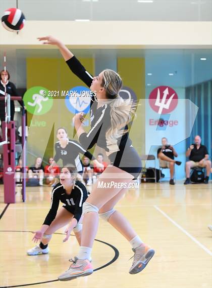 Thumbnail 3 in Valley Christian vs. Cactus (EPIC Tournament Chandler Prep Invite) Platinum Division - Championship  photogallery.