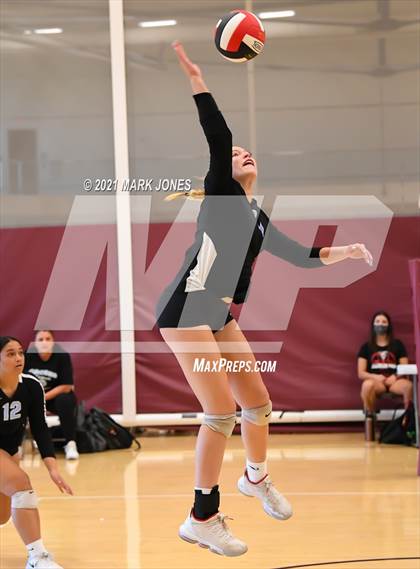 Thumbnail 3 in Valley Christian vs. Cactus (EPIC Tournament Chandler Prep Invite) Platinum Division - Championship  photogallery.
