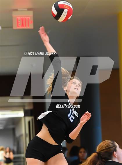 Thumbnail 2 in Valley Christian vs. Cactus (EPIC Tournament Chandler Prep Invite) Platinum Division - Championship  photogallery.
