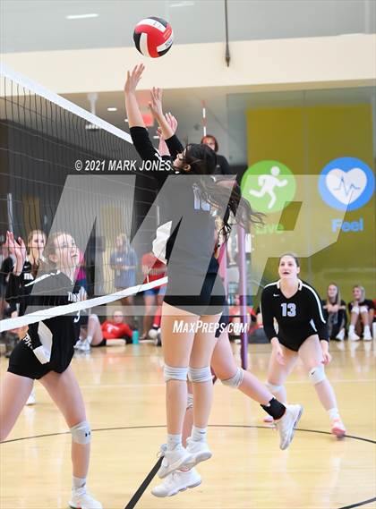 Thumbnail 2 in Valley Christian vs. Cactus (EPIC Tournament Chandler Prep Invite) Platinum Division - Championship  photogallery.