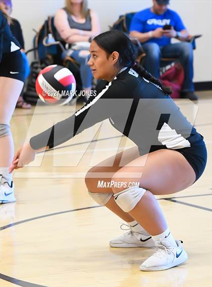 Thumbnail 1 in Valley Christian vs. Cactus (EPIC Tournament Chandler Prep Invite) Platinum Division - Championship  photogallery.