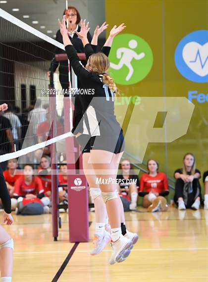 Thumbnail 1 in Valley Christian vs. Cactus (EPIC Tournament Chandler Prep Invite) Platinum Division - Championship  photogallery.