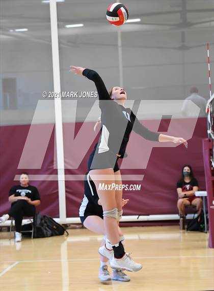 Thumbnail 2 in Valley Christian vs. Cactus (EPIC Tournament Chandler Prep Invite) Platinum Division - Championship  photogallery.
