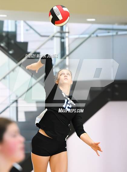 Thumbnail 1 in Valley Christian vs. Cactus (EPIC Tournament Chandler Prep Invite) Platinum Division - Championship  photogallery.