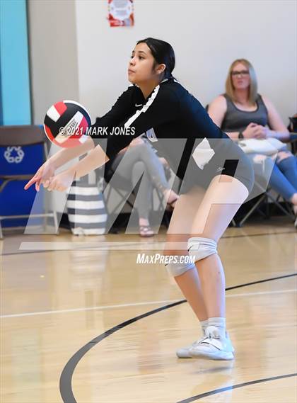 Thumbnail 3 in Valley Christian vs. Cactus (EPIC Tournament Chandler Prep Invite) Platinum Division - Championship  photogallery.