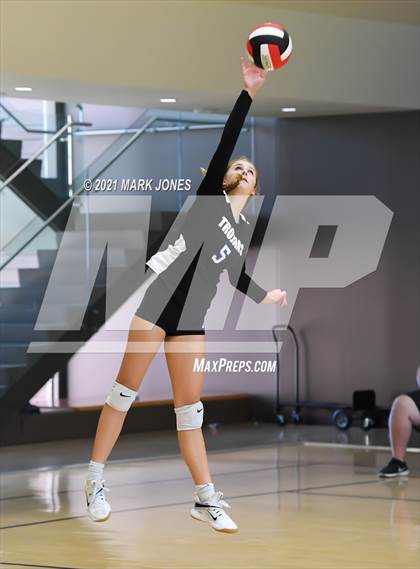 Thumbnail 1 in Valley Christian vs. Cactus (EPIC Tournament Chandler Prep Invite) Platinum Division - Championship  photogallery.