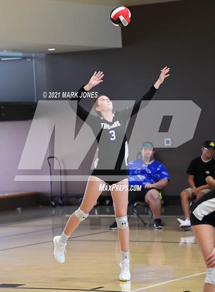 Thumbnail 3 in Valley Christian vs. Cactus (EPIC Tournament Chandler Prep Invite) Platinum Division - Championship  photogallery.