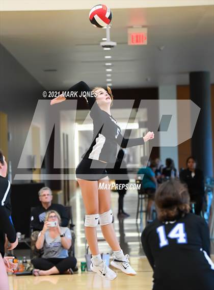 Thumbnail 2 in Valley Christian vs. Cactus (EPIC Tournament Chandler Prep Invite) Platinum Division - Championship  photogallery.