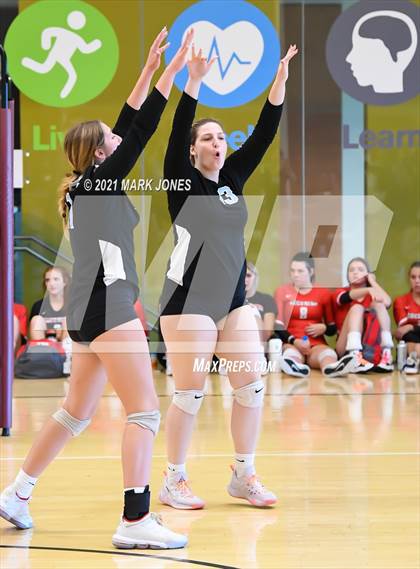 Thumbnail 3 in Valley Christian vs. Cactus (EPIC Tournament Chandler Prep Invite) Platinum Division - Championship  photogallery.