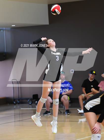 Thumbnail 1 in Valley Christian vs. Cactus (EPIC Tournament Chandler Prep Invite) Platinum Division - Championship  photogallery.