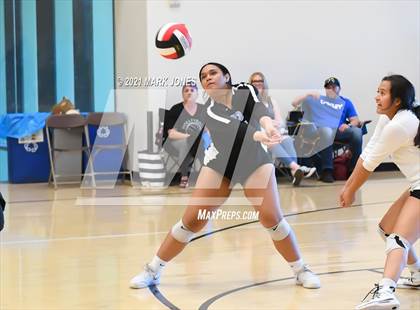 Thumbnail 2 in Valley Christian vs. Cactus (EPIC Tournament Chandler Prep Invite) Platinum Division - Championship  photogallery.