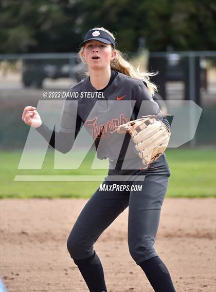 Thumbnail 1 in Roseville vs. Pleasant Valley (Stephanie LeDoux Tournament) photogallery.