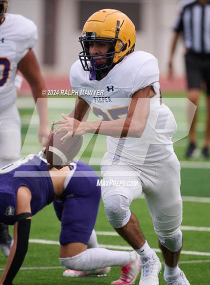 Thumbnail 1 in Pieper @ Boerne photogallery.
