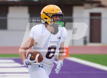 Thumbnail 1 in Pieper @ Boerne photogallery.