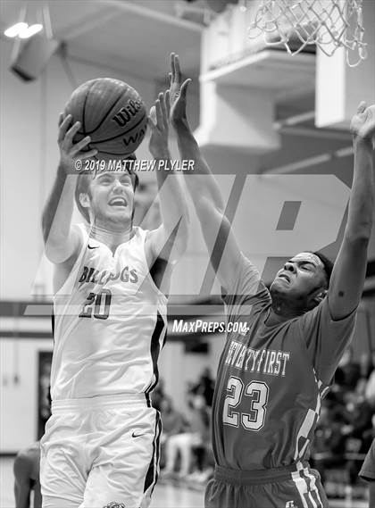 Thumbnail 3 in Seventy-First @ Terry Sanford photogallery.
