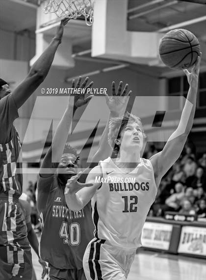 Thumbnail 1 in Seventy-First @ Terry Sanford photogallery.