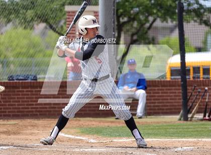 Thumbnail 1 in Marcus @ Hebron photogallery.