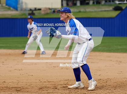 Thumbnail 2 in Marcus @ Hebron photogallery.