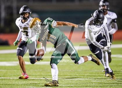 Thumbnail 3 in Hayward @ Moreau Catholic photogallery.