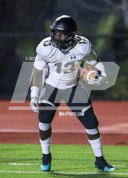 Thumbnail 2 in Hayward @ Moreau Catholic photogallery.