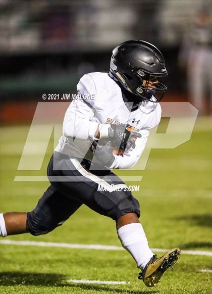 Thumbnail 3 in Hayward @ Moreau Catholic photogallery.