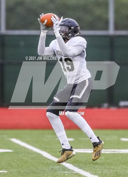 Thumbnail 2 in Hayward @ Moreau Catholic photogallery.