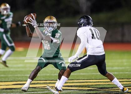 Thumbnail 2 in Hayward @ Moreau Catholic photogallery.