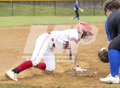 Thumbnail 1 in East Jessamine vs Pendleton Co. photogallery.