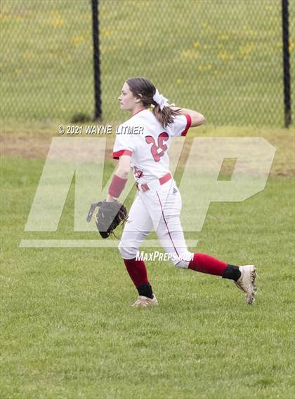 Thumbnail 2 in East Jessamine vs Pendleton Co. photogallery.