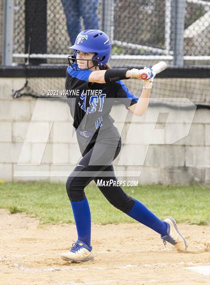 Thumbnail 1 in East Jessamine vs Pendleton Co. photogallery.